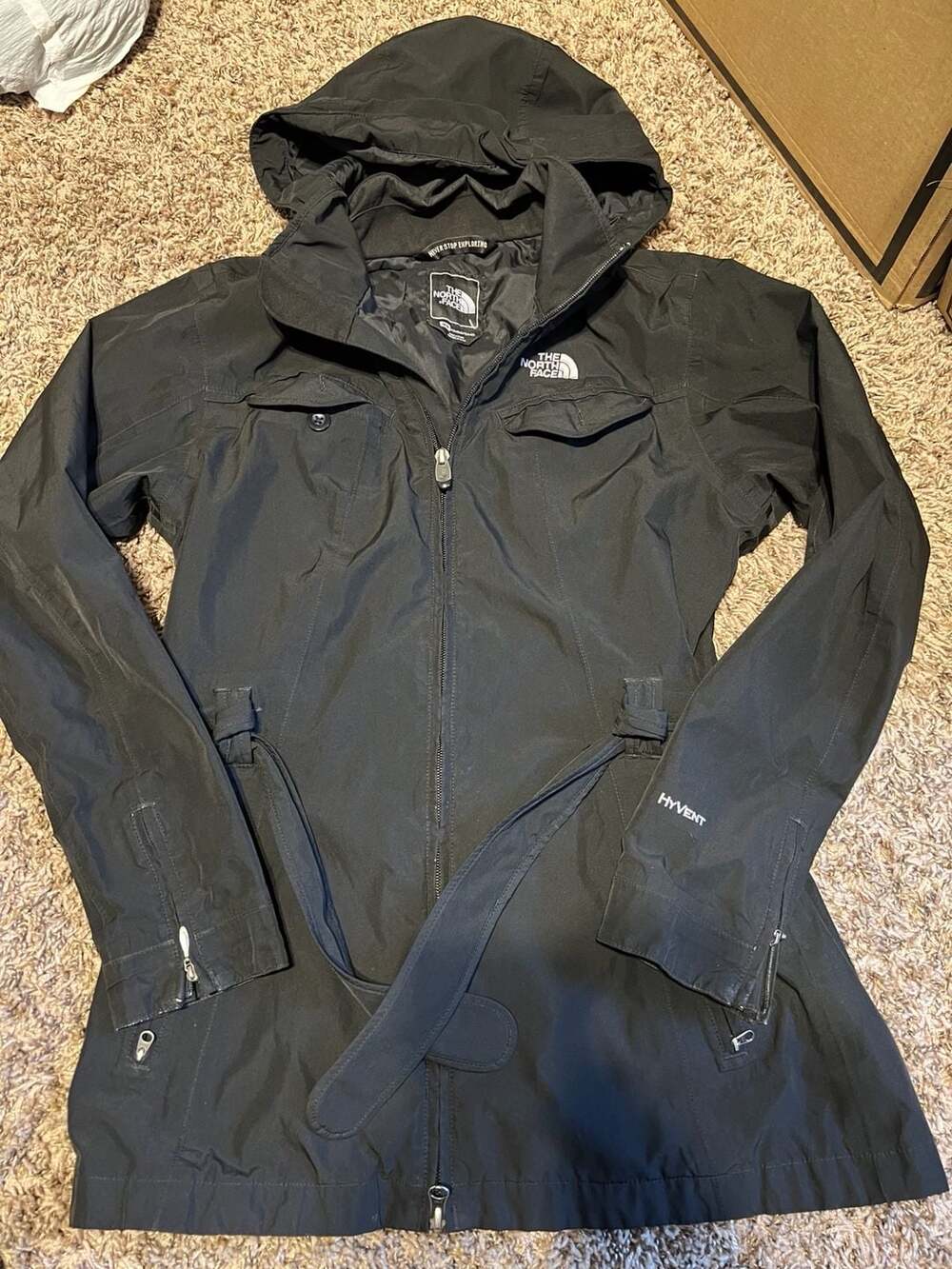The North Face Women's HyVent Belted Trench Jacket Coat in Black